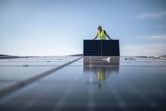 Grecia lanza un programa de subsidios solares para techos